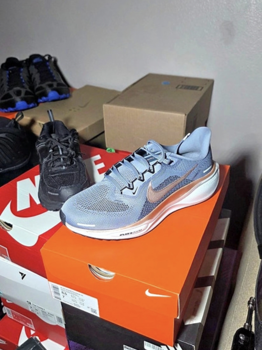Nike,jordans,and More Sneakers